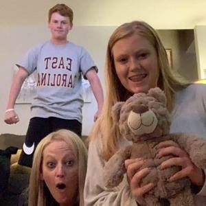 Meet your Posher, Amy